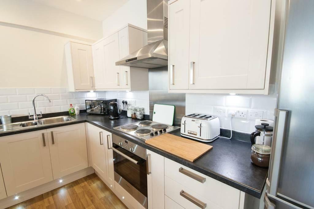 The Broadmead Forest - Spacious City Centre 3Bdr Apartment Bristol Bagian luar foto